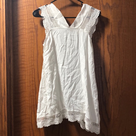 BUNDLE of S/M tank tops - Picture 10 of 10